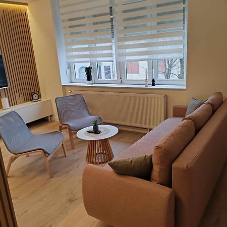 Apartman „Karolina” ノヴァ・グラディシュカ エクステリア 写真