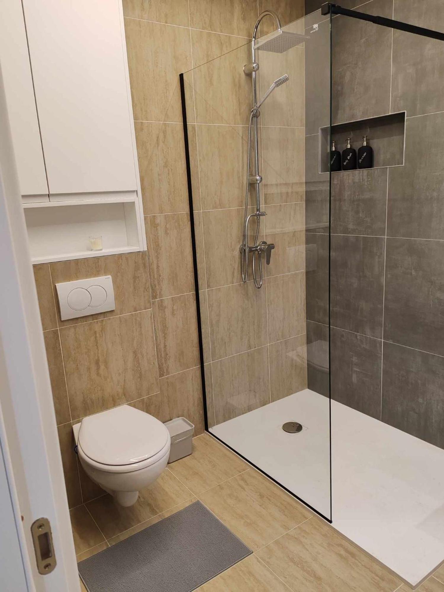 Apartman „Karolina” ノヴァ・グラディシュカ エクステリア 写真