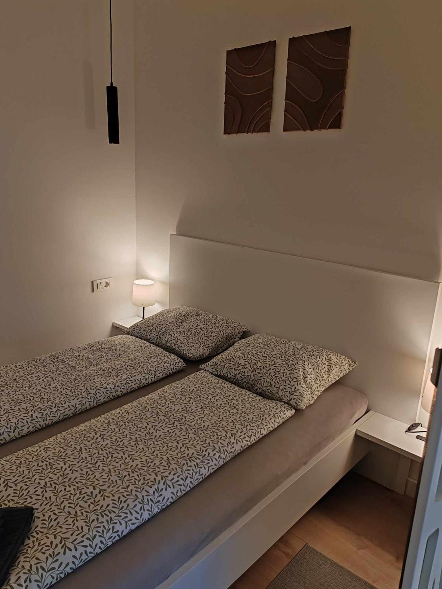 Apartman „Karolina” ノヴァ・グラディシュカ エクステリア 写真