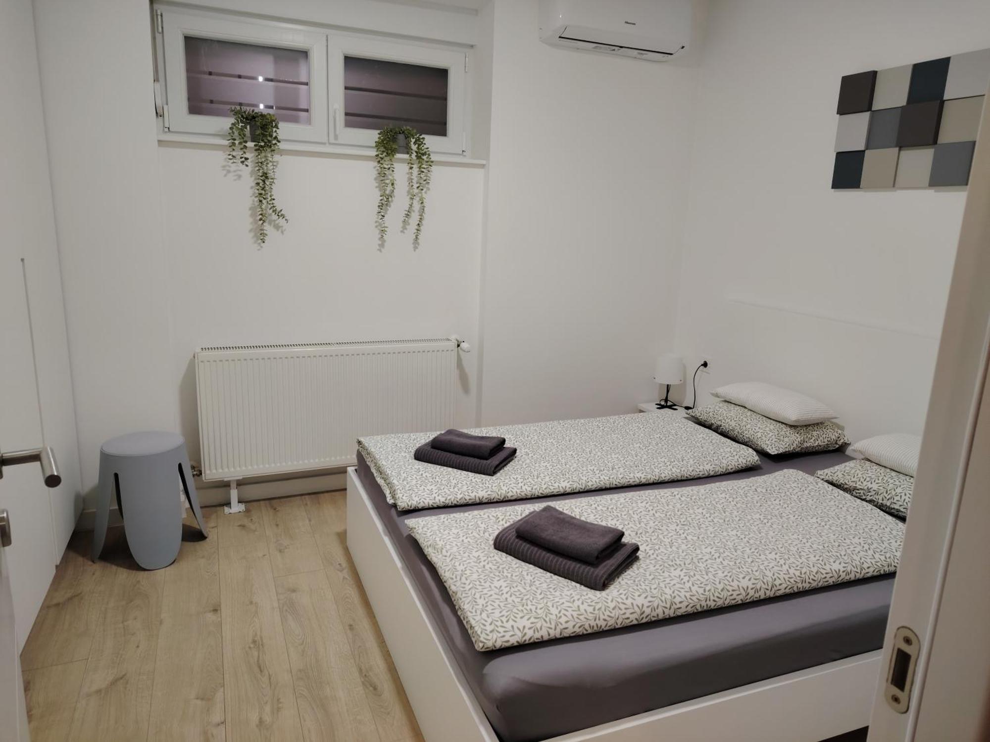 Apartman „Karolina” ノヴァ・グラディシュカ エクステリア 写真